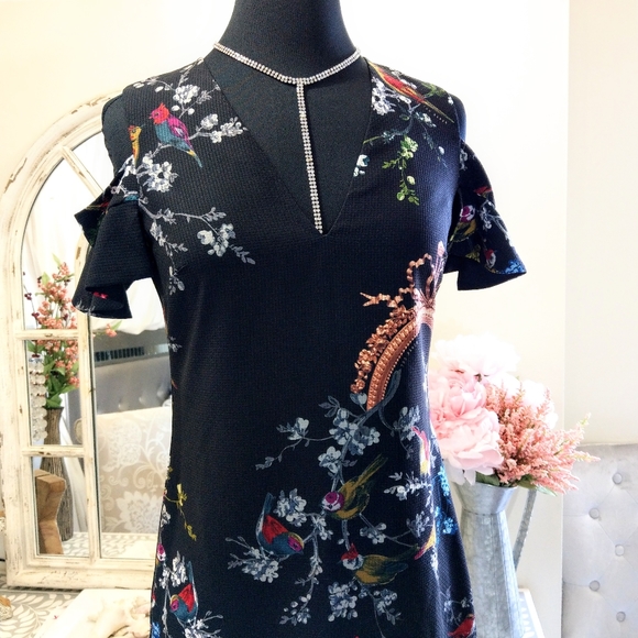 🍒EUC🍒 TED BAKER COLD SHOULDER DRESS - Picture 3 of 9
